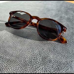 MVMT sunglasses